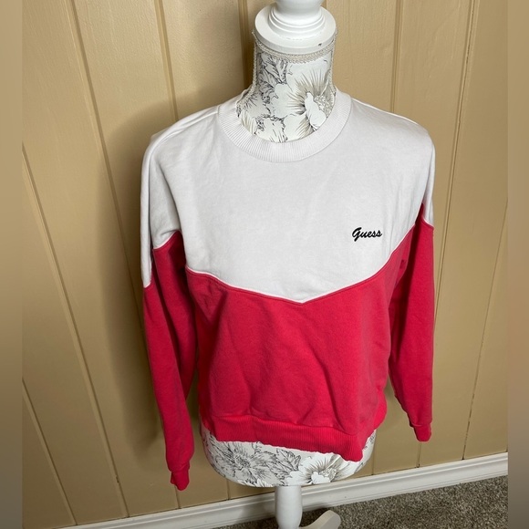Guess Women’s Cropped Sweater Colorblock Crew Neck Size Small Coral White - Picture 1 of 3